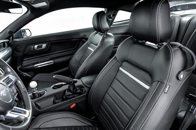 2022 Ford Mustang Mach 1   - Photo 22 - Joliet, IL 60435