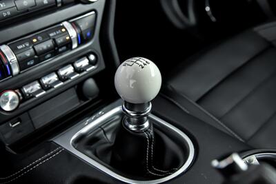 2022 Ford Mustang Mach 1   - Photo 35 - Joliet, IL 60435