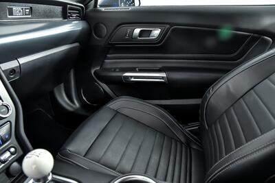 2022 Ford Mustang Mach 1   - Photo 37 - Joliet, IL 60435
