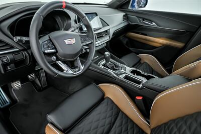 2023 Cadillac CT4-V Blackwing   - Photo 20 - Joliet, IL 60435