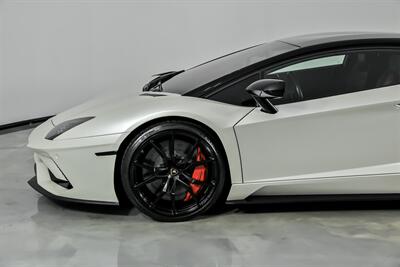 2017 Lamborghini Aventador LP 740-4 S   - Photo 7 - Joliet, IL 60435