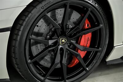 2017 Lamborghini Aventador LP 740-4 S   - Photo 18 - Joliet, IL 60435