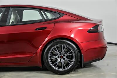 2025 Tesla Model S LONG RANGE   - Photo 9 - Joliet, IL 60435