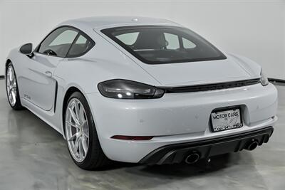 2024 Porsche 718 Cayman GTS 4.0-BUCKET SEATS-MANUAL!   - Photo 10 - Joliet, IL 60435