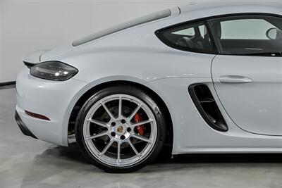 2024 Porsche 718 Cayman GTS 4.0-BUCKET SEATS-MANUAL!   - Photo 13 - Joliet, IL 60435