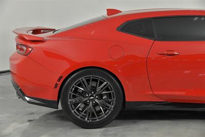 2018 Chevrolet Camaro ZL1   - Photo 13 - Joliet, IL 60435