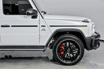 2024 Mercedes-Benz AMG G 63-MASSIVE $212K MSRP-MATTE WHITE ON RED   - Photo 15 - Joliet, IL 60435