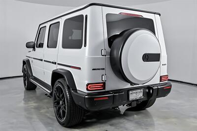 2024 Mercedes-Benz AMG G 63-MASSIVE $212K MSRP-MATTE WHITE ON RED   - Photo 10 - Joliet, IL 60435