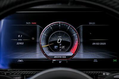 2024 Mercedes-Benz AMG G 63-MASSIVE $212K MSRP-MATTE WHITE ON RED   - Photo 27 - Joliet, IL 60435