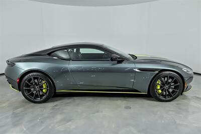 2019 Aston Martin DB11 AMR   - Photo 19 - Joliet, IL 60435