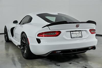 2015 Dodge Viper SRT   - Photo 10 - Joliet, IL 60435