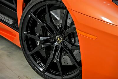 2015 Lamborghini Aventador LP 700-4   - Photo 4 - Joliet, IL 60435