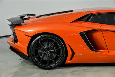2015 Lamborghini Aventador LP 700-4   - Photo 13 - Joliet, IL 60435