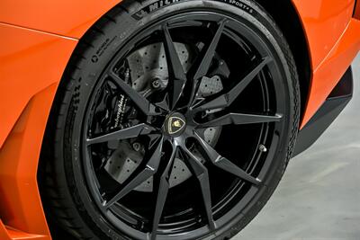 2015 Lamborghini Aventador LP 700-4   - Photo 19 - Joliet, IL 60435