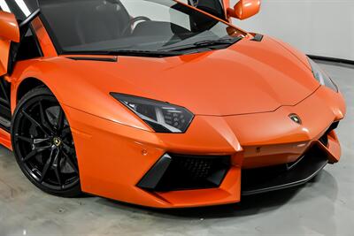 2015 Lamborghini Aventador LP 700-4   - Photo 3 - Joliet, IL 60435