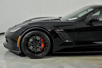 2018 Chevrolet Corvette Z06 2LZ - Photo 7 - Joliet, IL 60435