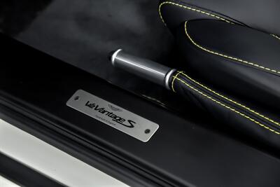 2015 Aston Martin V12 Vantage S Roadster   - Photo 28 - Joliet, IL 60435