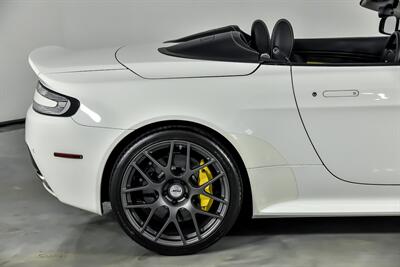2015 Aston Martin V12 Vantage S Roadster   - Photo 15 - Joliet, IL 60435