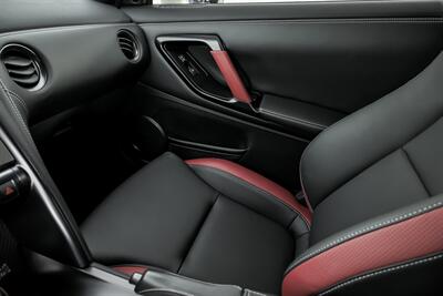 2014 Nissan GT-R Black Edition   - Photo 39 - Joliet, IL 60435