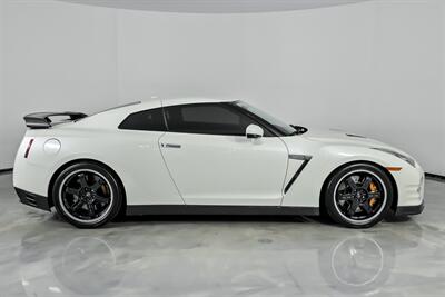 2014 Nissan GT-R Black Edition   - Photo 14 - Joliet, IL 60435