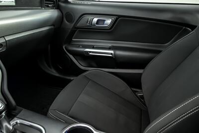2022 Ford Mustang GT - Photo 33 - Joliet, IL 60435