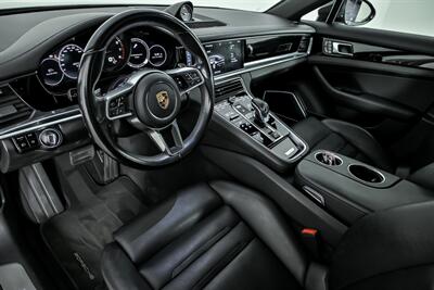 2017 Porsche Panamera - Photo 20 - Joliet, IL 60435
