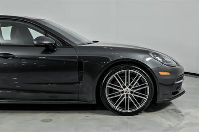 2017 Porsche Panamera - Photo 14 - Joliet, IL 60435