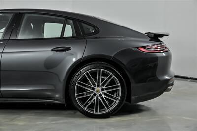 2017 Porsche Panamera - Photo 8 - Joliet, IL 60435