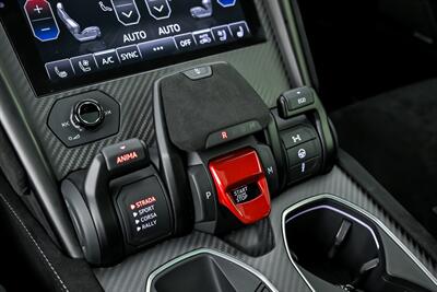 2024 Lamborghini Urus Performante   - Photo 40 - Joliet, IL 60435