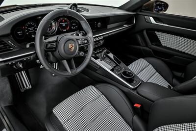 2025 Porsche 911 Turbo S-PAINT TO SAMPLE-HERITAGE INTERIOR! - Photo 23 - Joliet, IL 60435