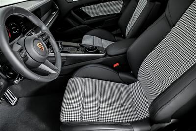2025 Porsche 911 Turbo S-PAINT TO SAMPLE-HERITAGE INTERIOR! - Photo 24 - Joliet, IL 60435