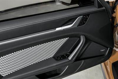 2025 Porsche 911 Turbo S-PAINT TO SAMPLE-HERITAGE INTERIOR! - Photo 20 - Joliet, IL 60435