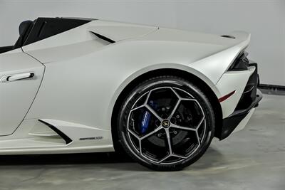2020 Lamborghini Huracan EVO Spyder-RARE BALLOON WHITE PAINT!   - Photo 9 - Joliet, IL 60435