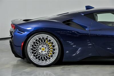 2023 Ferrari SF90 Stradale - Photo 11 - Joliet, IL 60435