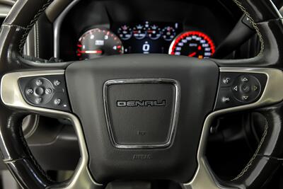 2016 GMC Sierra 2500HD Denali-MINT TRUCK   - Photo 31 - Joliet, IL 60435