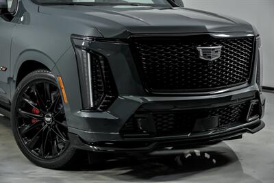 2026 Cadillac Escalade-V RARE EXECUTIVE PACKAGE!   - Photo 3 - Joliet, IL 60435