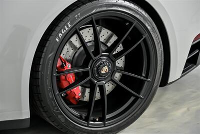 2022 Porsche 911 Targa 4 GTS   - Photo 19 - Joliet, IL 60435