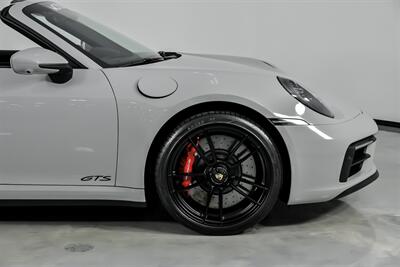 2022 Porsche 911 Targa 4 GTS   - Photo 15 - Joliet, IL 60435