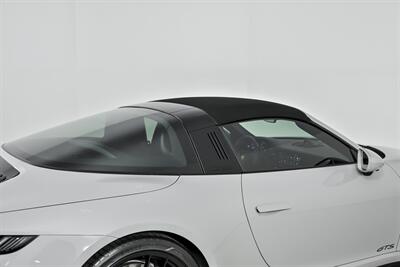 2022 Porsche 911 Targa 4 GTS   - Photo 21 - Joliet, IL 60435