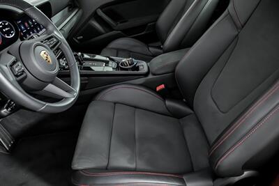 2022 Porsche 911 Targa 4 GTS   - Photo 29 - Joliet, IL 60435