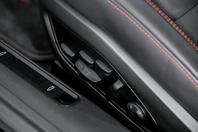 2022 Porsche 911 Targa 4 GTS   - Photo 32 - Joliet, IL 60435