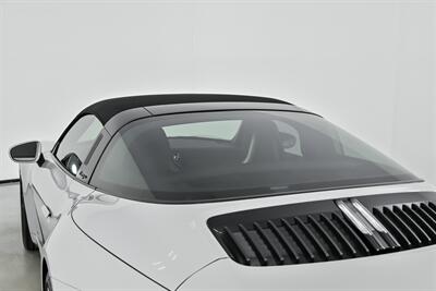2022 Porsche 911 Targa 4 GTS   - Photo 23 - Joliet, IL 60435
