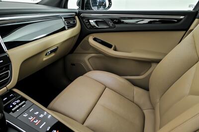 2023 Porsche Macan S   - Photo 38 - Joliet, IL 60435