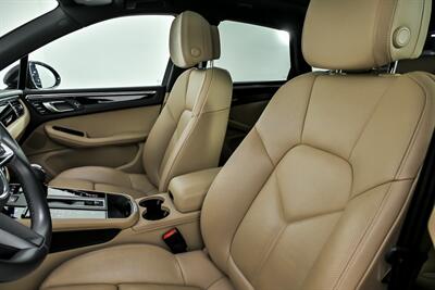 2023 Porsche Macan S   - Photo 23 - Joliet, IL 60435