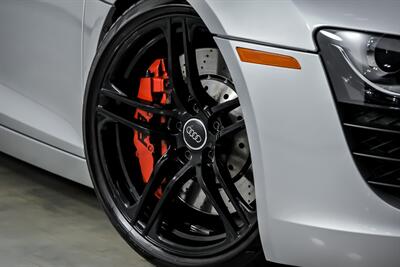 2009 Audi R8 quattro-RARE GATED R8!   - Photo 4 - Joliet, IL 60435