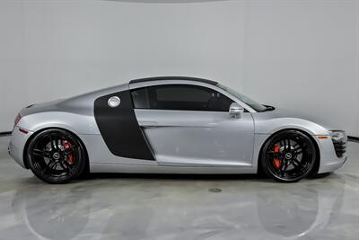 2009 Audi R8 quattro-RARE GATED R8!   - Photo 14 - Joliet, IL 60435