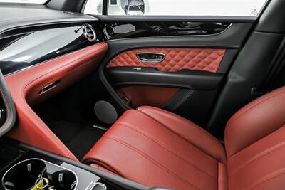 2021 Bentley Bentayga V8   - Photo 40 - Joliet, IL 60435