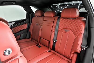 2021 Bentley Bentayga V8   - Photo 25 - Joliet, IL 60435