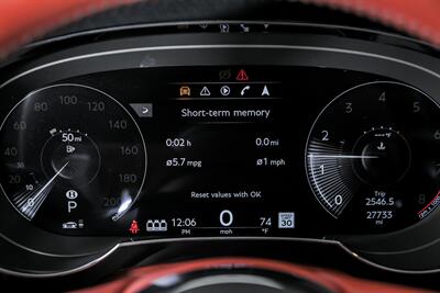 2021 Bentley Bentayga V8   - Photo 29 - Joliet, IL 60435