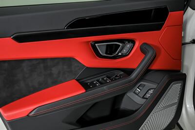 2022 Lamborghini Urus   - Photo 18 - Joliet, IL 60435